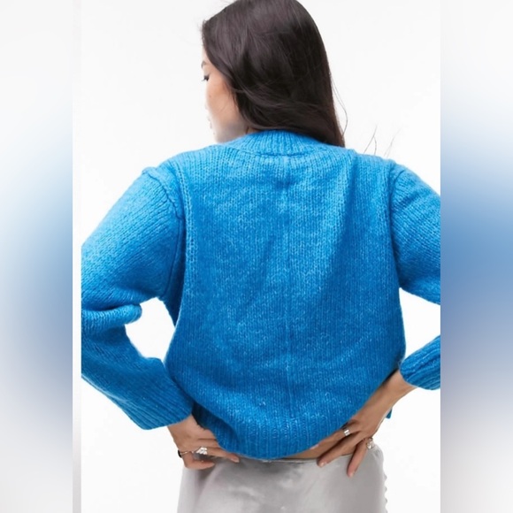 NWOT TOPSHOP vibrant blue sweater - Picture 4 of 6